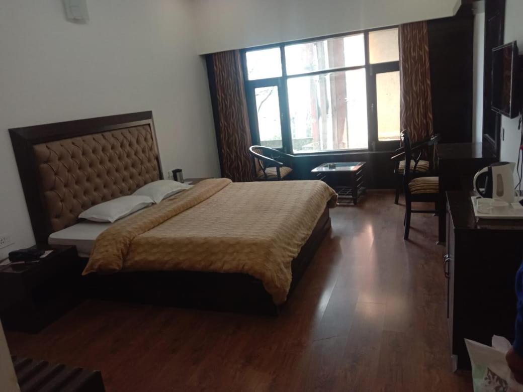 Floret Sojourn Hotel Shimla Luaran gambar
