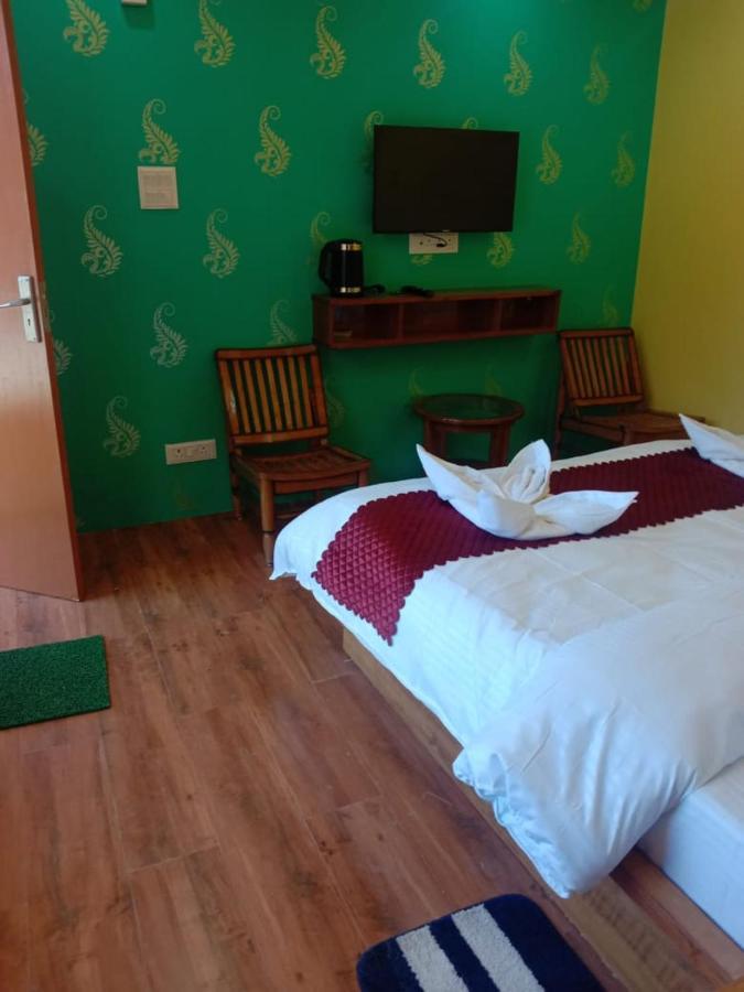 Floret Sojourn Hotel Shimla Luaran gambar